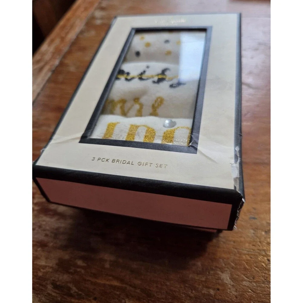New In Box Kate Spade 3 Pack Bridal Gift Set Socks for the Bride Wedding I DO